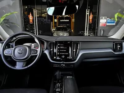 Vendo Volvo XC 60 2021 - 31990 EUR, 140750 km - AUTO.MOTO.pt