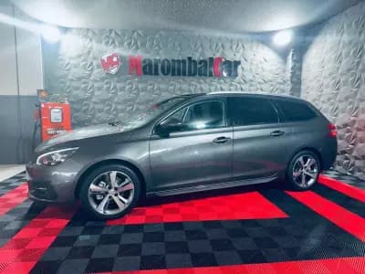 Vendo Peugeot 308 2019 - 12990 EUR, 119631 km - AUTO.MOTO.pt