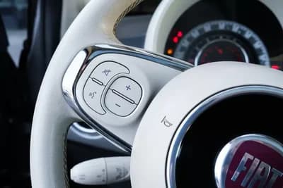 Sell Fiat 500 2020 - 9999 EUR, 89000 km - AUTO.MOTO.pt