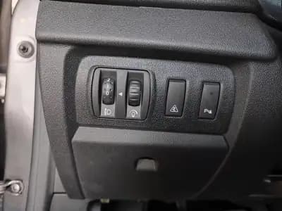 Vendo Renault Mégane Coupe 2010 - 18950 EUR, 157000 km - AUTO.MOTO.pt