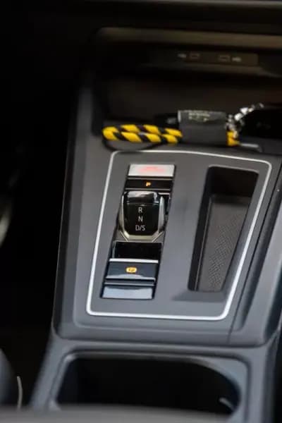 Sell Volkswagen Golf 2021 - 31990 EUR, 149000 km - AUTO.MOTO.pt