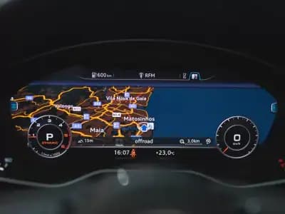 Sell Audi A4 Avant 2018 - 25990 EUR, 107000 km - AUTO.MOTO.pt