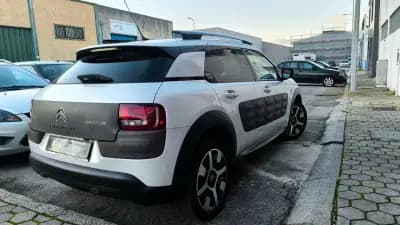 Vendo Citroën C4 Cactus 2014 - 11800 EUR, 141000 km - AUTO.MOTO.pt