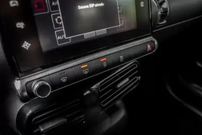 Sell Citroën C4 Cactus 2016 - 10550 EUR, 98640 km - AUTO.MOTO.pt