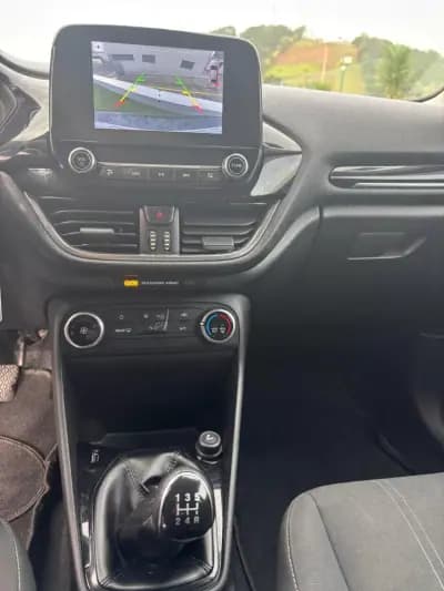 Sell Ford Fiesta 2018 - 14990 EUR, 106000 km - AUTO.MOTO.pt