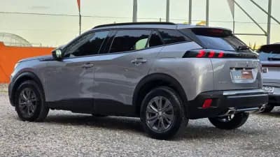 Vendo Peugeot 2008 2021 - 16250 EUR, 42900 km - AUTO.MOTO.pt