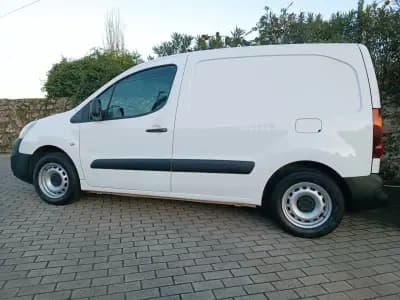 Vendo Citroën Berlingo 2017 - 8500 EUR, 331000 km - AUTO.MOTO.pt