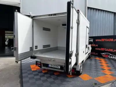 Sell Fiat DOBLO 1.6 D CONTENTOR FRIGORIFICO ( FRIO PARQUE ) 2018 - 13740 EUR, 122500 km - AUTO.MOTO.pt