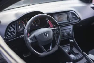 Vendo SEAT Leon 2014 - 22900 EUR, 154000 km - AUTO.MOTO.pt