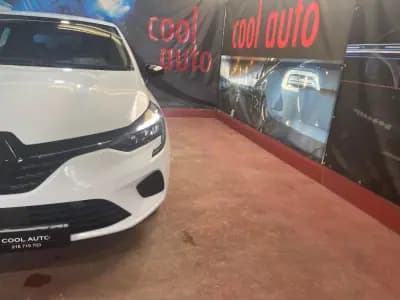 Vendo Renault Clio 2022 - 17899 EUR, 38000 km - AUTO.MOTO.pt