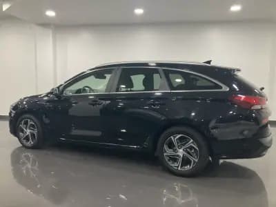 Sell Hyundai i30 SW 2023 - 20750 EUR, 41722 km - AUTO.MOTO.pt