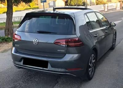 Vendo Volkswagen Golf 2018 - 17990 EUR, 118115 km - AUTO.MOTO.pt