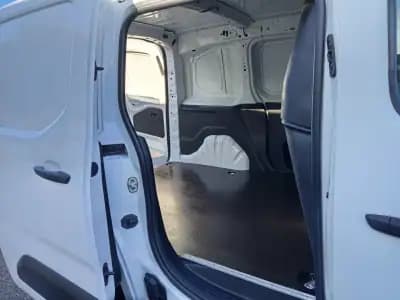 Sell Citroën Berlingo 2020 - 11990 EUR, 81000 km - AUTO.MOTO.pt