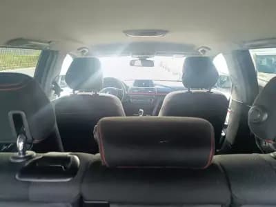 Vendo BMW 320 2017 - 16900 EUR, 160384 km - AUTO.MOTO.pt