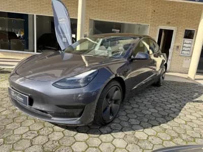 Vendo Tesla Model 3 2022 - 29900 EUR, 95000 km - AUTO.MOTO.pt