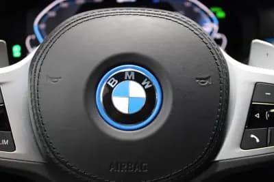 Vendo BMW 530e 2021 - 32990 EUR, 137000 km - AUTO.MOTO.pt