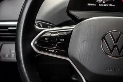 Vendo Volkswagen ID.4 2021 - 26990 EUR, 66500 km - AUTO.MOTO.pt