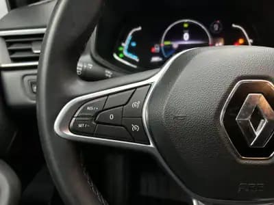 Vendo Renault Clio 2022 - 19800 EUR, 84000 km - AUTO.MOTO.pt