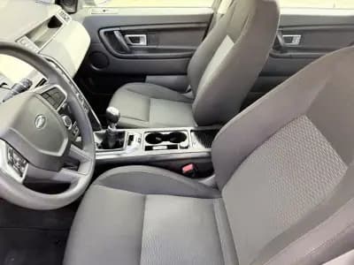 Vendo Land Rover Discovery Sport 2015 - 15900 EUR, 166000 km - AUTO.MOTO.pt