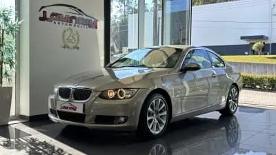 Vendo BMW 330 2007 - 19330 EUR, 59121 km - AUTO.MOTO.pt