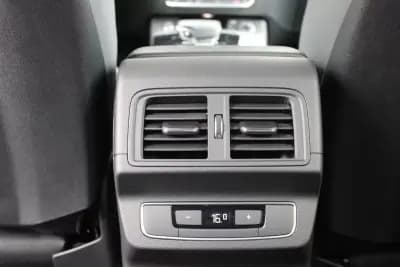 Vendo Audi Q5 Sportback 2022 - 56900 EUR, 63003 km - AUTO.MOTO.pt