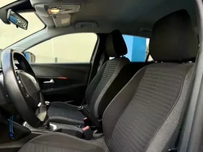 Vendo Peugeot 208 2020 - 13950 EUR, 98000 km - AUTO.MOTO.pt