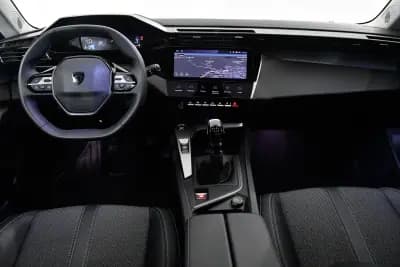 Sell Peugeot 308 2024 - 22900 EUR, 40000 km - AUTO.MOTO.pt