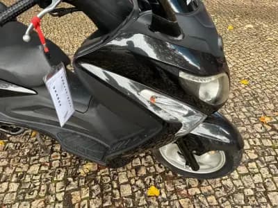 Vendo mota SYM GTS 2012 - 1750 EUR, 56800 km - AUTO.MOTO.pt