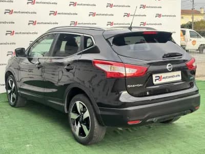 Vendo Nissan Qashqai 2016 - 15390 EUR, 145000 km - AUTO.MOTO.pt