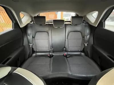 Vendo Renault Captur 2021 - 14950 EUR, 119000 km - AUTO.MOTO.pt