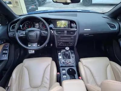 Vendo Audi A5 Cabrio 2009 - 17500 EUR, 234000 km - AUTO.MOTO.pt