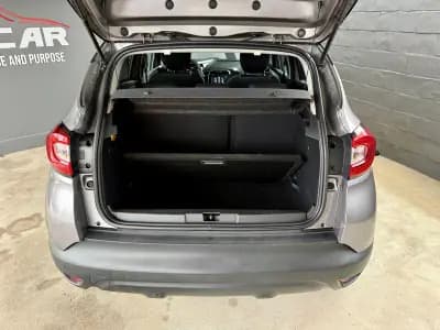 Vendo Renault Captur 2014 - 12990 EUR, 187722 km - AUTO.MOTO.pt