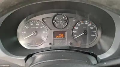 Vendo Peugeot Partner 2018 - 9900 EUR, 250472 km - AUTO.MOTO.pt