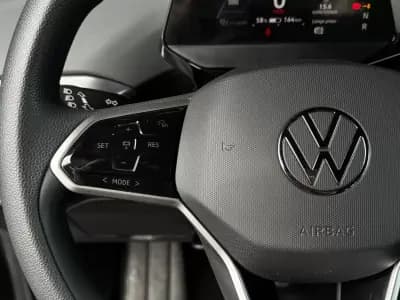 Sell Volkswagen ID.4 2021 - 24990 EUR, 53300 km - AUTO.MOTO.pt