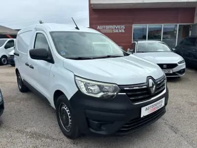 Sell Renault Express 2021 - 13990 EUR, 106000 km - AUTO.MOTO.pt