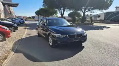 Vendo BMW 320 2018 - 21500 EUR, 131572 km - AUTO.MOTO.pt