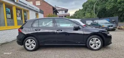Sell Volkswagen Golf 2021 - 18450 EUR, 93080 km - AUTO.MOTO.pt