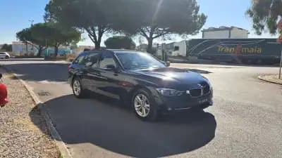 Vendo BMW 320 2018 - 21500 EUR, 131572 km - AUTO.MOTO.pt