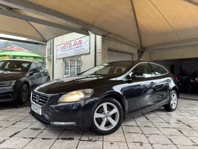 Sell Volvo V40 2014 - 10950 EUR, 203325 km - AUTO.MOTO.pt