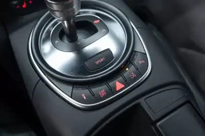 Vendo Audi R8 Coupé 2007 - 74950 EUR, 65000 km - AUTO.MOTO.pt