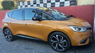 Vendo Renault Scénic 2019 - 16900 EUR, 69000 km - AUTO.MOTO.pt
