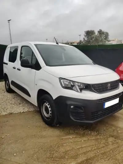 Sell Peugeot Partner 1.5 HDI 3L 2020 - 10999 EUR, 100000 km - AUTO.MOTO.pt