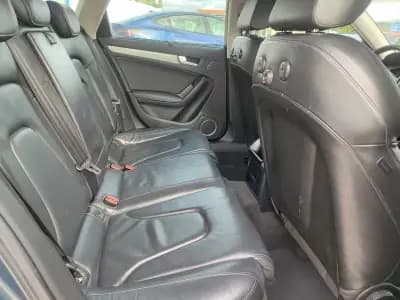 Vendo Audi A4 Avant 2010 - 9500 EUR, 292000 km - AUTO.MOTO.pt