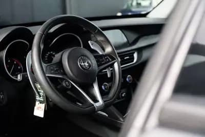 Vendo Alfa Romeo Stelvio 2019 - 29400 EUR, 89000 km - AUTO.MOTO.pt