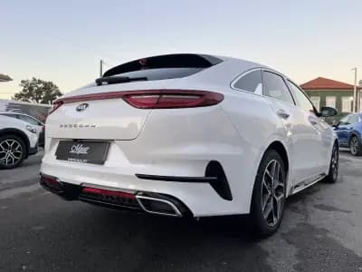 Vendo Kia ProCeed 2022 - 19450 EUR, 92000 km - AUTO.MOTO.pt