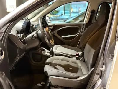 Vendo Smart ForFour 2018 - 11900 EUR, 51000 km - AUTO.MOTO.pt