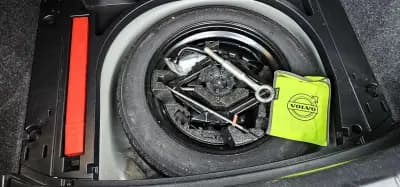 Sell Volvo V40 2016 - 16500 EUR, 79000 km - AUTO.MOTO.pt