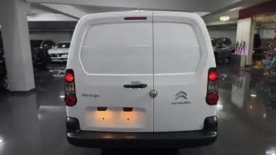 Vendo Citroën Berlingo 2018 - 17990 EUR, 67000 km - AUTO.MOTO.pt