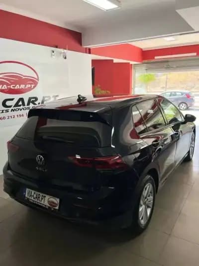 Vendo Volkswagen Golf 2021 - 18450 EUR, 93080 km - AUTO.MOTO.pt