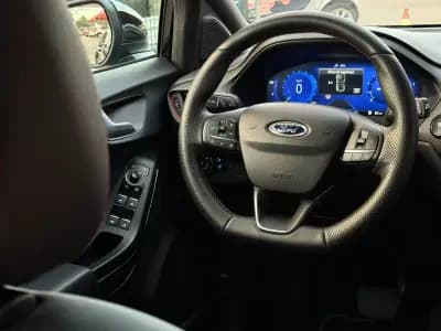 Sell Ford Puma 2023 - 21950 EUR, 51806 km - AUTO.MOTO.pt